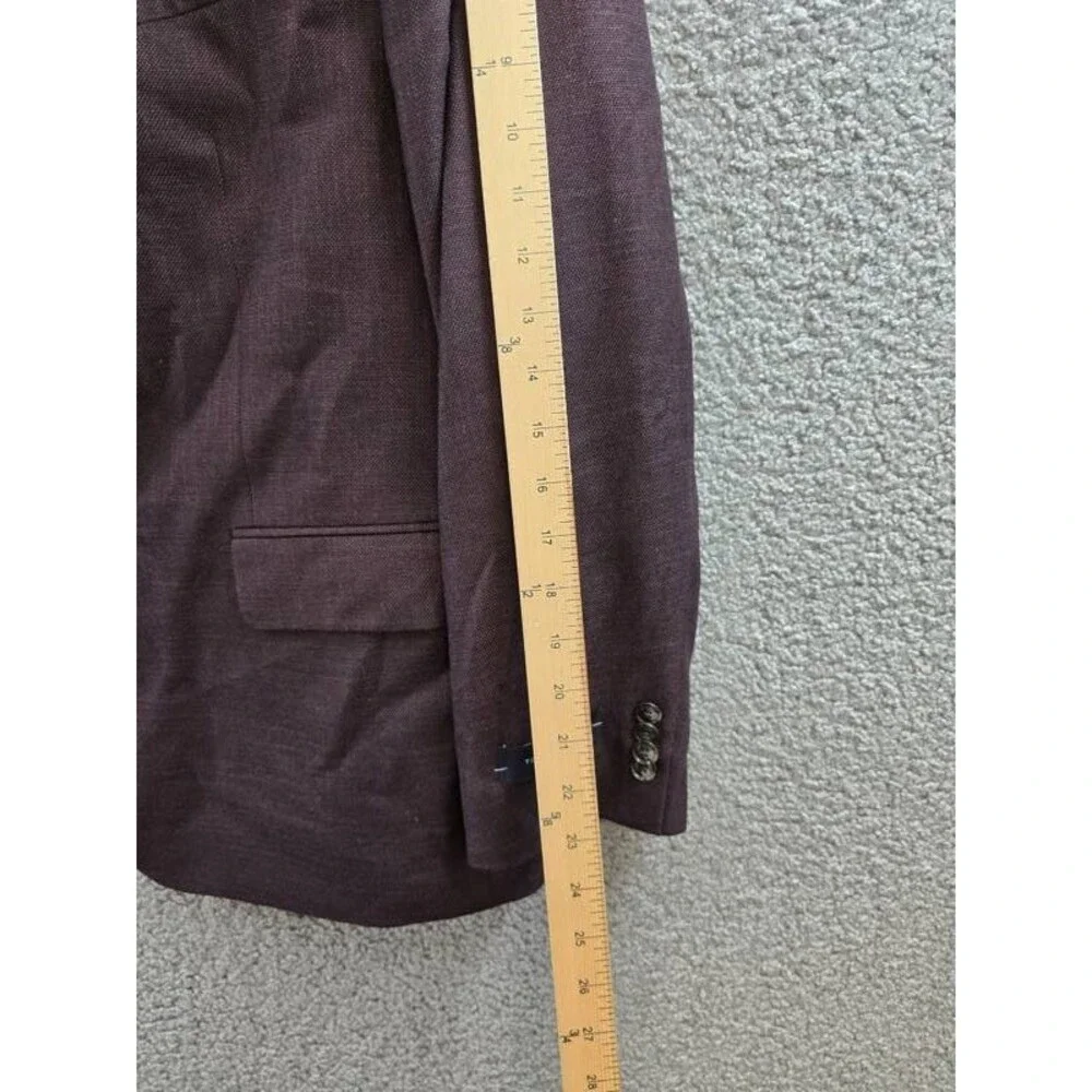 Tommy Hilfiger Modern-Fit Linen Blend Sport Coat Men's 46S Bordeaux Front Button